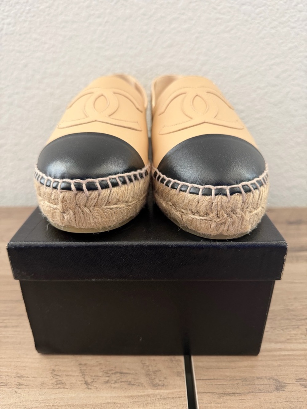 ❌SOLD❌ CHANEL Beige Lambskin Leather Espadrilles - Picture 3 of 7